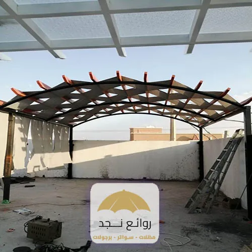 مظلات الرياض داخل حوش منزل